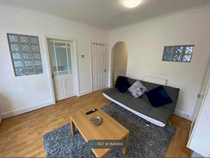 1 Bedroom Flat To Rent In Edleston Road, Crewe, CW2