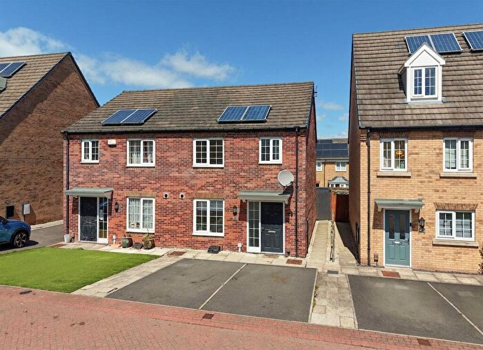 3 Bedroom Semi-Detached House For Sale In Bakewell Gardens, Waverley, S60