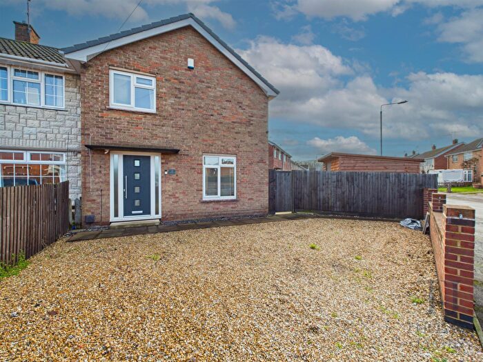 3 Bedroom Semi Detached House For Sale In Whitelands, Cotgrave, NG12
