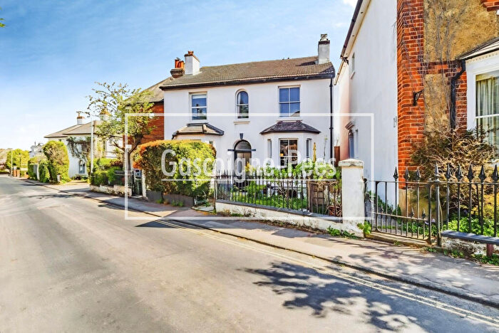 2 Bedroom House To Rent In Church Road, Leatherhead, KT22