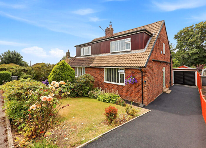 3 Bedroom Semi Detached House For Sale In The Sycamores, Guiseley, LS20