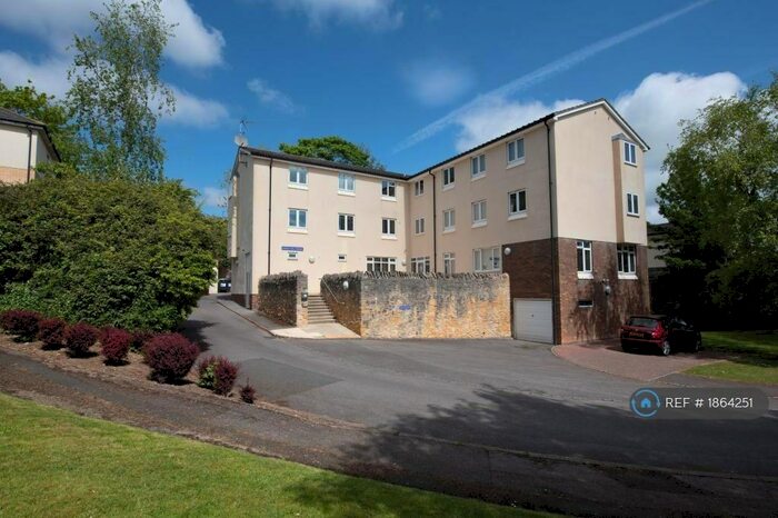 2 Bedroom Flat To Rent In Dailey Hill House, Witney, OX28