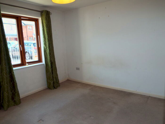 1 Bedroom Flat To Rent In Mallory Close, Gravesend, DA12