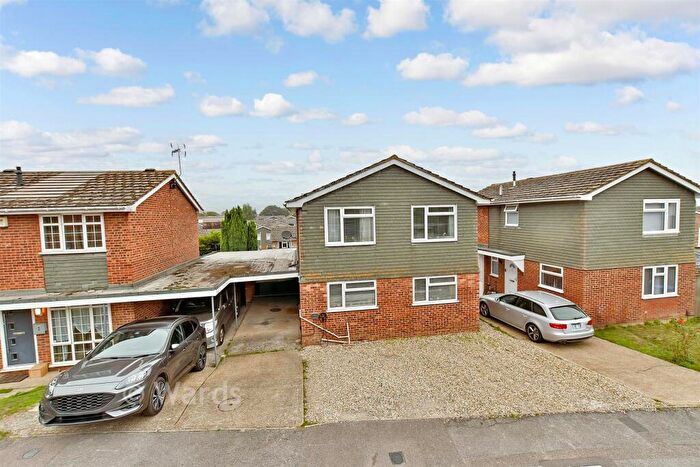 5 Bedroom Detached House For Sale In Peregrine Drive, Sittingbourne, Kent, ME10