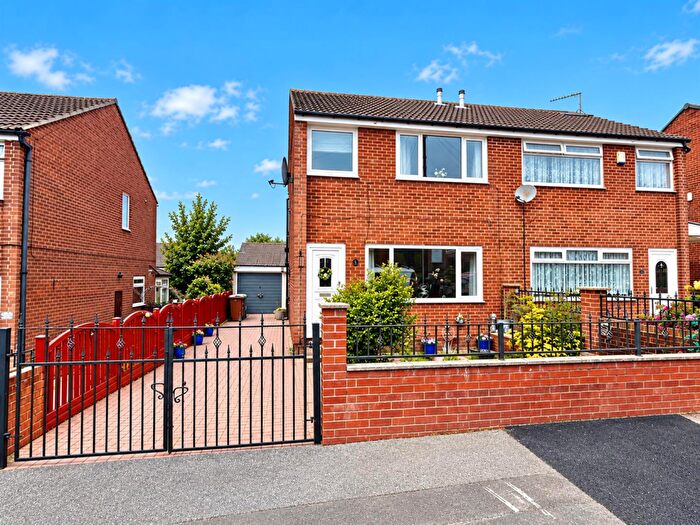 3 Bedroom Semi Detached House For Sale In Wheelwright Avenue, Wortley, Leeds, LS12