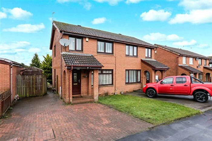 3 Bedroom Semi-Detached House For Sale In Waukglen Avenue, Glasgow, Glasgow City, G53