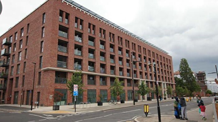 2 Bedroom Flat To Rent In St Pier Court, London, E13
