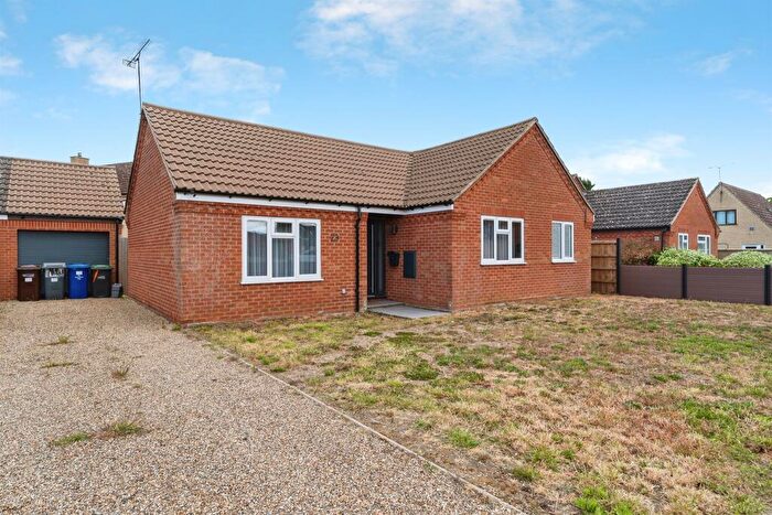 3 Bedroom Detached House For Sale In Oak Drive, Beck Row, Bury St. Edmunds, IP28