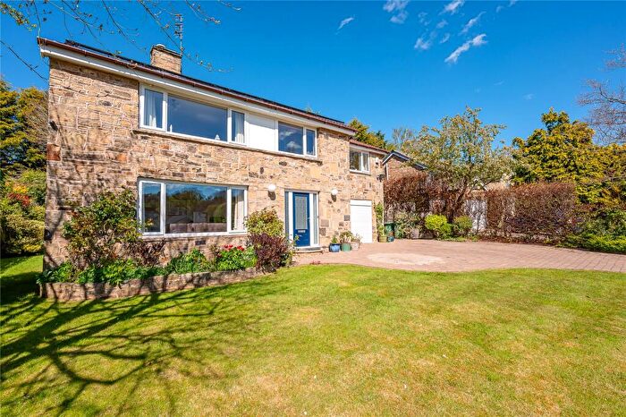 6 Bedroom Detached House For Sale In Albans Close, Bardsey, LS17