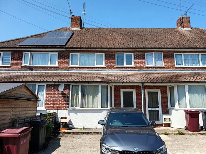 3 Bedroom Terraced House To Rent In Piggotts Road, Caversham, RG4