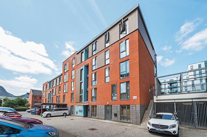 2 Bedroom Flat For Sale In Harvey Close, Biggs Court, NW9