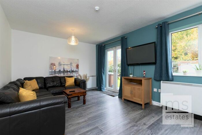 8 Bedroom Semi-Detached House To Rent In Montpelier Road, Dunkirk, Nottingham, NG7