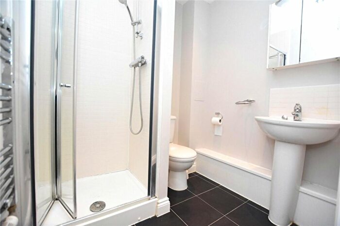 2 Bedroom Apartment To Rent In William Court, Chalfont Road, London, SE25
