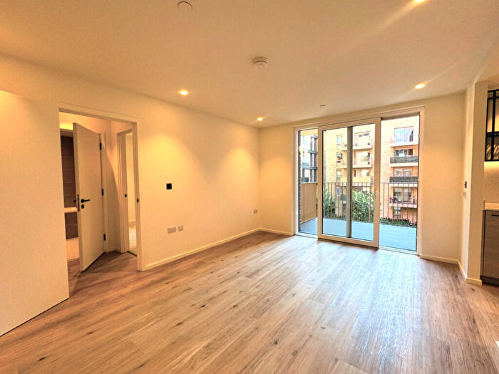 1 Bedroom Apartment To Rent In Barnacle House, Hemlock Street, London, E14