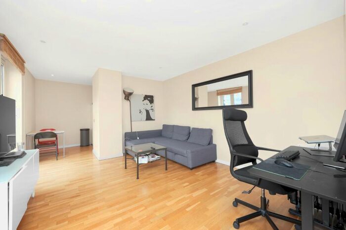 1 Bedroom Apartment To Rent In Hosier Lane, EC1A