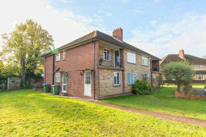 2 Bedroom Maisonette To Rent In Betley Court, Walton-On-Thames, KT12