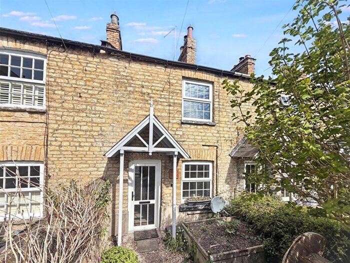 2 Bedroom Terraced House For Sale In Ryhall Road, Stamford, PE9