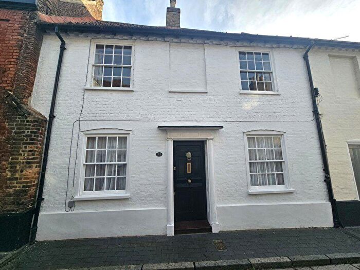 2 Bedroom House To Rent In Fisher Street Sandwich, CT13