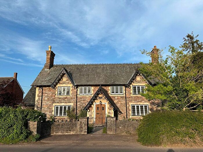 4 Bedroom Detached House To Rent In Bradford On Tone, Taunton, Somerset, TA4