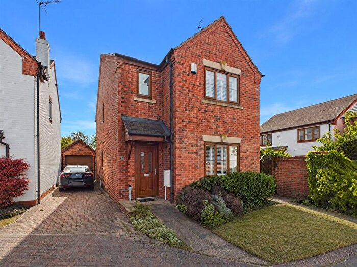 3 Bedroom Detached House For Sale In Hillview Gardens, Shurdington, Cheltenham, GL51