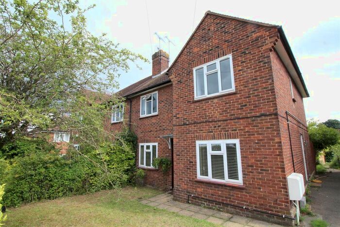2 Bedroom Flat To Rent In St. Johns Hill, Sevenoaks, TN13