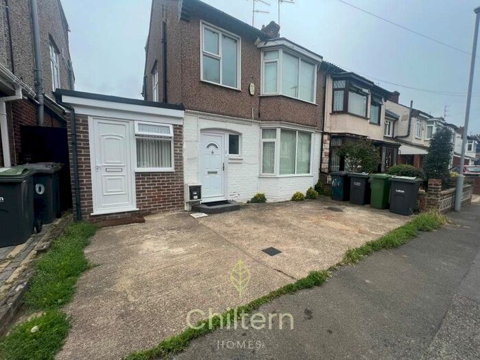 Studio To Rent In Argyll Avenue, Luton, LU3