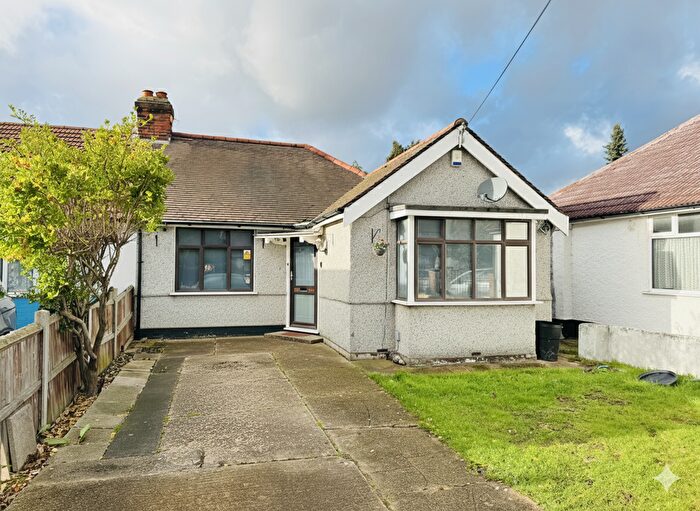 3 Bedroom Semi Detached Bungalow For Sale In Spring Gardens, Romford, Essex, RM7