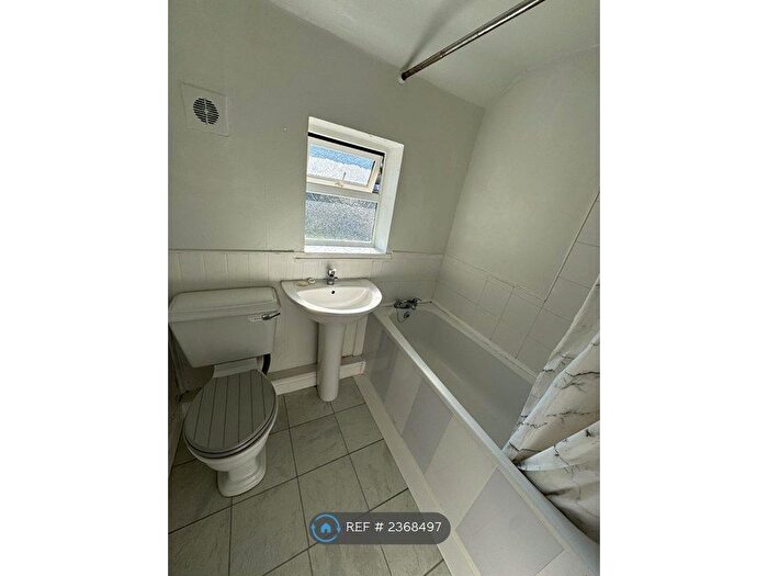 2 Bedroom Semi-Detached House To Rent In Rangoon Road, Sunderland, SR5
