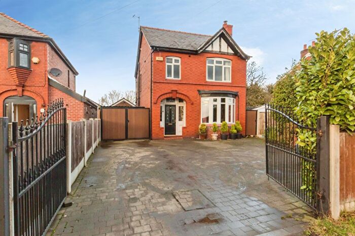 3 Bedroom Detached House For Sale In Middlewich Road, Winsford, CW7