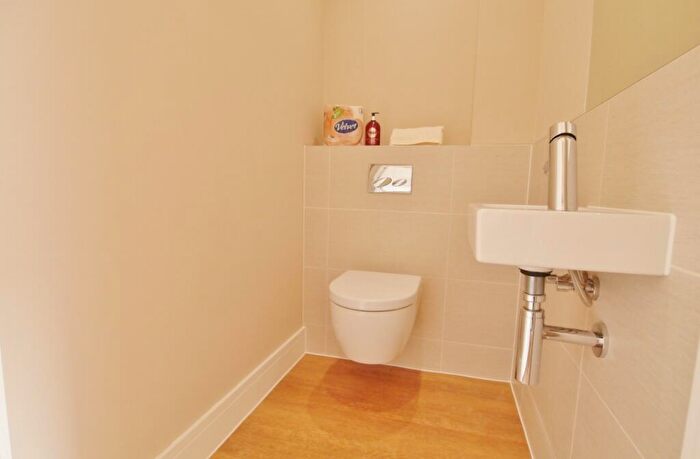 2 Bedroom End Of Terrace House To Rent In Longhurst Avenue, Highwood, Horsham, RH12