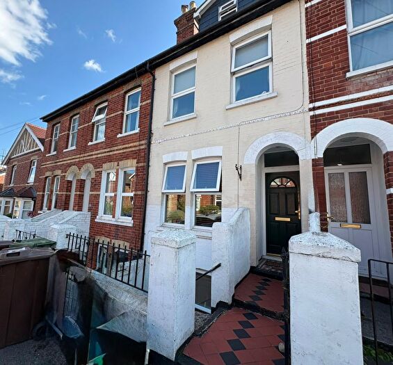 4 Bedroom Terraced House To Rent In Cambrian Road, Tunbridge Wells, TN4