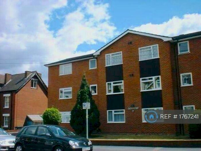 1 Bedroom Flat To Rent In Lingfield Court, Croydon, CR0