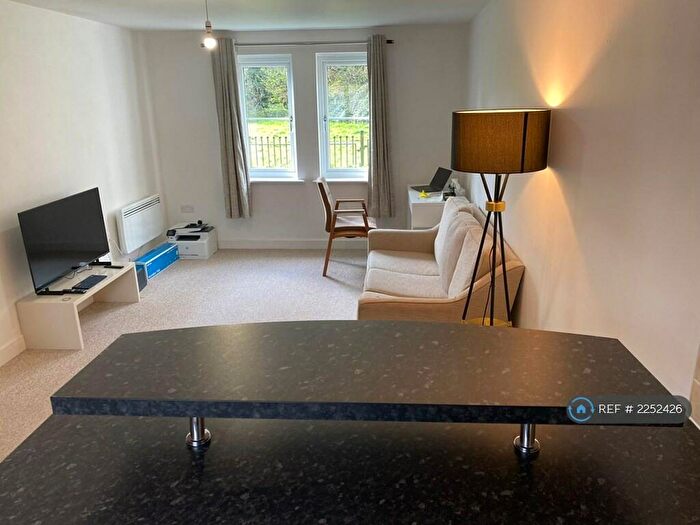 2 Bedroom Flat To Rent In Barley Leaze, Chippenham, SN14