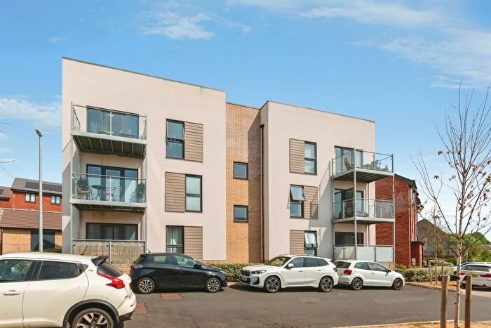 1 Bedroom Flat For Sale In Poppy Close, Stoke Gifford, Bristol, BS34