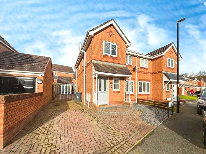 3 Bedroom Semi-Detached House For Sale In De Haviland Way, Skelmersdale, Lancashire, WN8