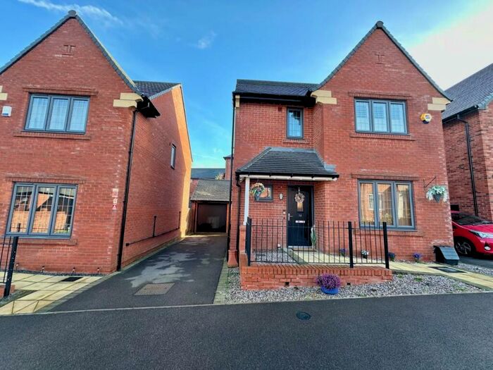 3 Bedroom Detached House For Sale In Hazel Close, Eden Park, Rugby, CV21