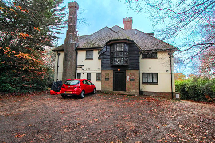 Apartment For Sale In Hermitage Road, Poole, BH14