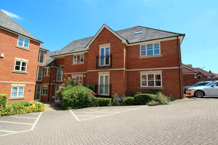 3 Bedroom Flat To Rent In Darwin Close, Medbourne, Milton Keynes, MK5