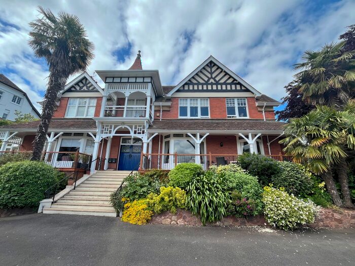 2 Bedroom Flat To Rent In Weirfield Road, Minehead, TA24