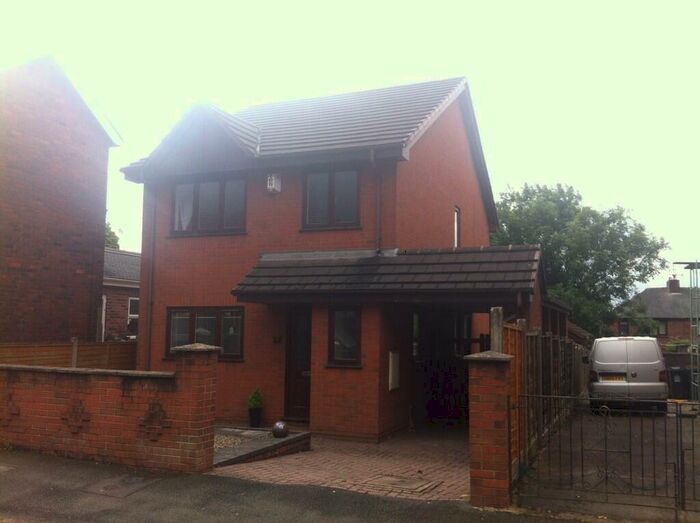 3 Bedroom Detached House To Rent In West View, Wolstanton, ST5