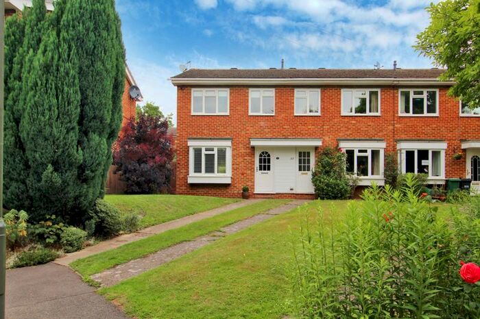 3 Bedroom End Of Terrace House To Rent In Durfold Drive, Reigate, RH2