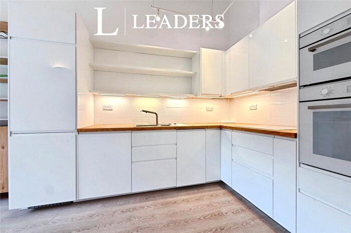 2 Bedroom Flat To Rent In Weevil Lane, Gosport, PO12