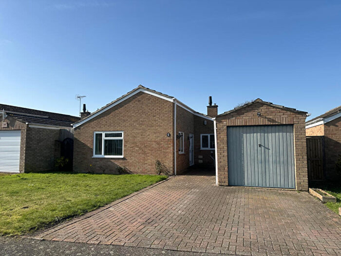 3 Bedroom Detached Bungalow For Sale In Knights Close, Old Newton, Stowmarket, Suffolk, IP14