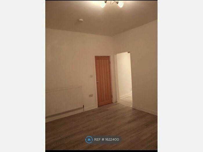 1 Bedroom Flat To Rent In Glen Rd, Sheffield, S7