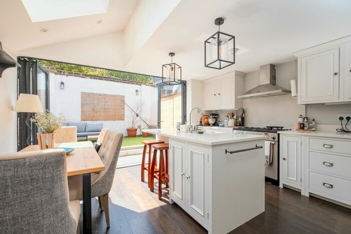 3 Bedroom Terraced House To Rent In Verran Road, London, SW12