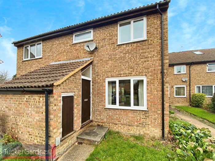 3 Bedroom House To Rent In The Paddocks, Cambridge, CB1
