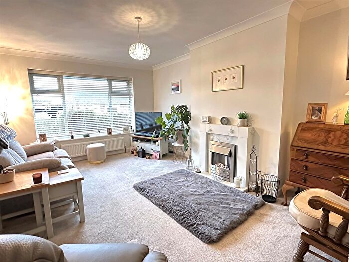2 Bedroom Semi-Detached Bungalow For Sale In Lingfield Drive, Eaglescliffe, Stockton-On-Tees, TS16