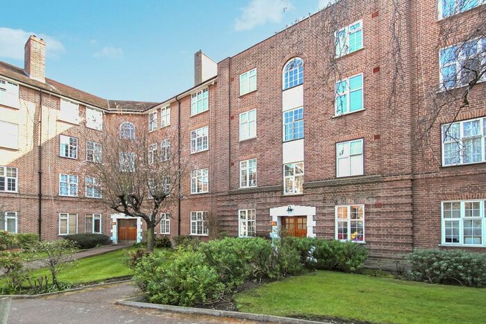 1 Bedroom Flat To Rent In London Road, Kingston Upon Thames, Surrey, KT2