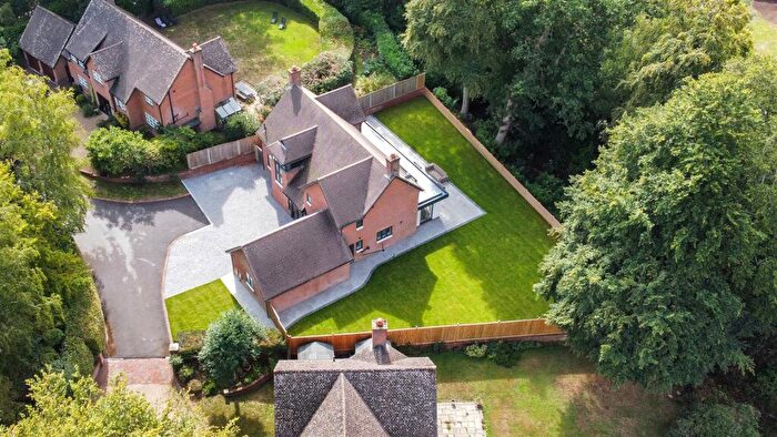 4 Bedroom Detached House For Sale In Rowlands Hill, Wimborne, BH21