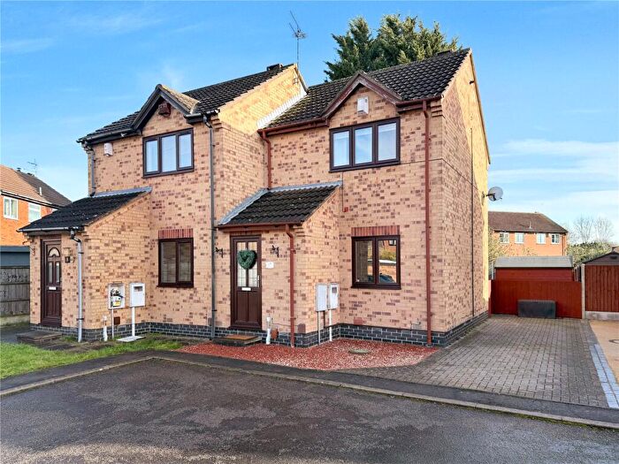 2 Bedroom Semi Detached House For Sale In Barge Close, Wigston, Leicestershire, LE18